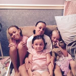 Meet your Posher, Tia